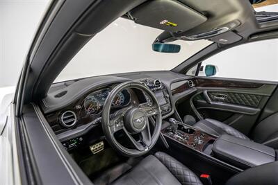 2017 Bentley Bentayga W12   - Photo 42 - Nashville, TN 37217