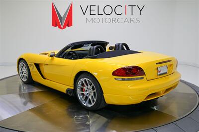 2005 Dodge Viper SRT-10   - Photo 7 - Nashville, TN 37217