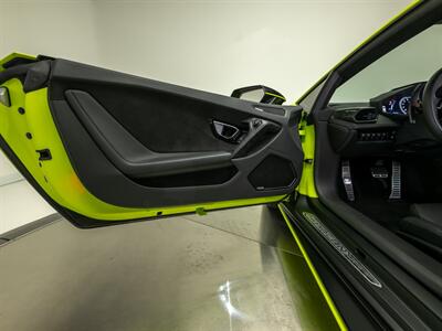 2022 Lamborghini Huracan EVO  Fluo Capsule - Photo 48 - Nashville, TN 37217