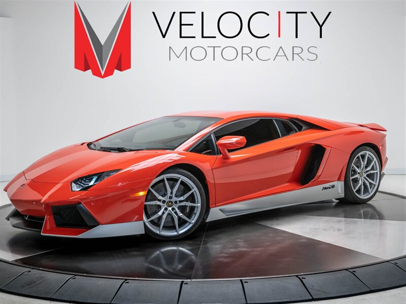 2017 Lamborghini Aventador LP 700-4  