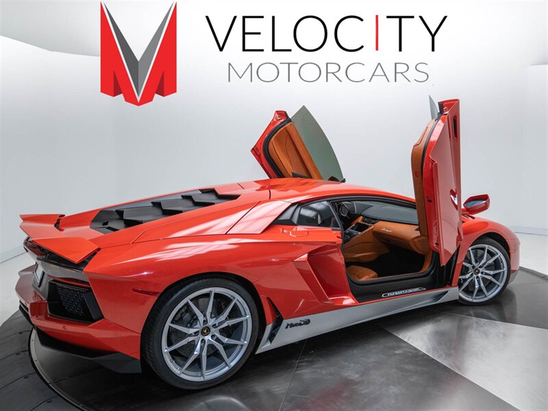 2017 Lamborghini Aventador LP 700-4  