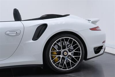 2015 Porsche 911 Turbo S   - Photo 31 - Nashville, TN 37217