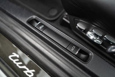 2015 Porsche 911 Turbo S   - Photo 41 - Nashville, TN 37217