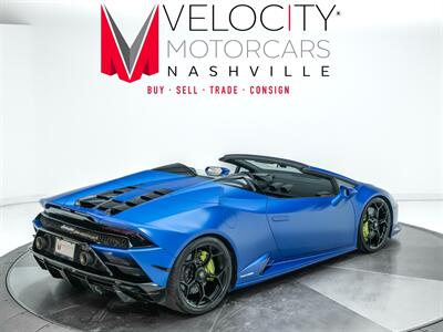 2022 Lamborghini Huracan   - Photo 15 - Nashville, TN 37217