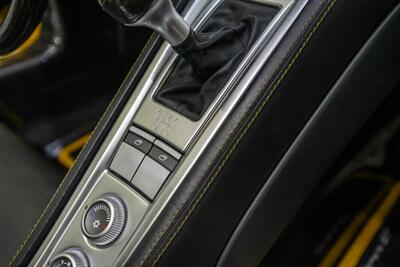 2005 Porsche Carrera GT   - Photo 62 - Nashville, TN 37217