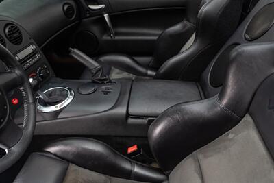 2004 Dodge Viper SRT-10 - Photo 40 - Nashville, TN 37217