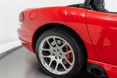 2004 Dodge Viper SRT-10 - Photo 28 - Nashville, TN 37217