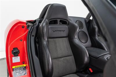 2004 Dodge Viper SRT-10 - Photo 53 - Nashville, TN 37217
