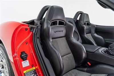 2004 Dodge Viper SRT-10 - Photo 52 - Nashville, TN 37217