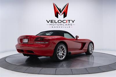 2004 Dodge Viper SRT-10 - Photo 6 - Nashville, TN 37217