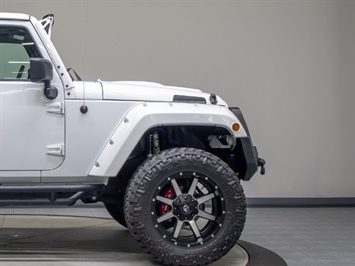 2015 Jeep Wrangler Unlimited Sport   - Photo 17 - Nashville, TN 37217