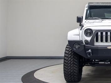 2015 Jeep Wrangler Unlimited Sport   - Photo 9 - Nashville, TN 37217