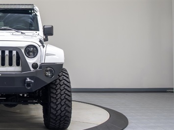 2015 Jeep Wrangler Unlimited Sport   - Photo 10 - Nashville, TN 37217