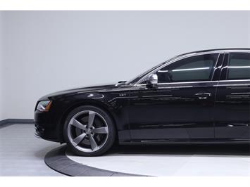 2014 Audi S8 4.0T quattro   - Photo 11 - Nashville, TN 37217