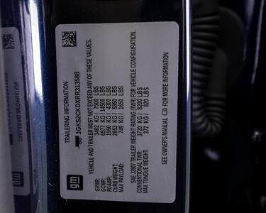 2024 GMC Yukon AT4   - Photo 17 - Nashville, TN 37217