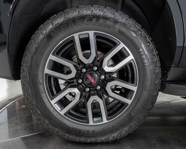2024 GMC Yukon AT4   - Photo 72 - Nashville, TN 37217