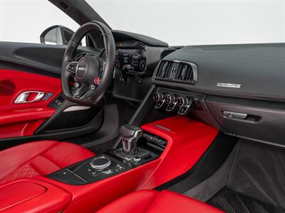 2017 Audi R8 5.2 Plus quattro   - Photo 44 - Nashville, TN 37217
