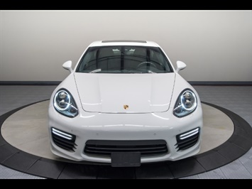 2015 Porsche Panamera Turbo   - Photo 38 - Nashville, TN 37217