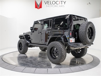 2017 Jeep Wrangler Unlimited Rubicon   - Photo 4 - Nashville, TN 37217