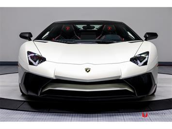 2017 Lamborghini Aventador LP 750-4 SV Roadster   - Photo 12 - Nashville, TN 37217