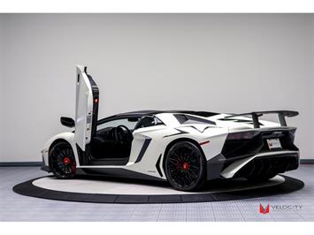 2017 Lamborghini Aventador LP 750-4 SV Roadster   - Photo 50 - Nashville, TN 37217