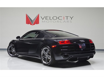 2012 Audi R8 5.2 quattro   - Photo 3 - Nashville, TN 37217