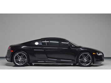 2012 Audi R8 5.2 quattro   - Photo 18 - Nashville, TN 37217