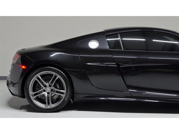 2012 Audi R8 5.2 quattro   - Photo 20 - Nashville, TN 37217