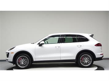 2015 Porsche Cayenne Turbo   - Photo 21 - Nashville, TN 37217