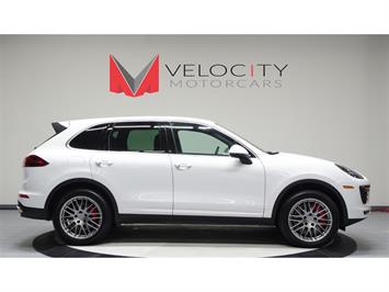 2015 Porsche Cayenne Turbo   - Photo 5 - Nashville, TN 37217