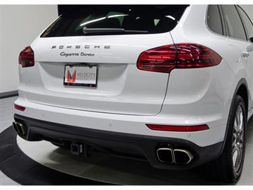 2015 Porsche Cayenne Turbo   - Photo 56 - Nashville, TN 37217