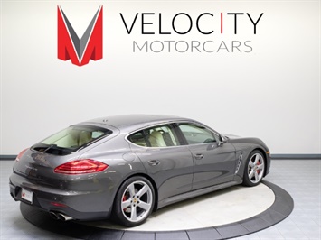 2014 Porsche Panamera Turbo   - Photo 23 - Nashville, TN 37217