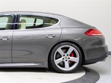 2014 Porsche Panamera Turbo   - Photo 15 - Nashville, TN 37217