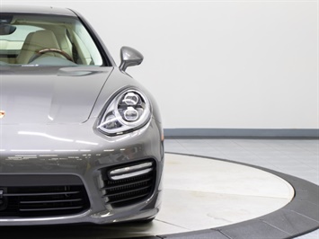 2014 Porsche Panamera Turbo   - Photo 10 - Nashville, TN 37217