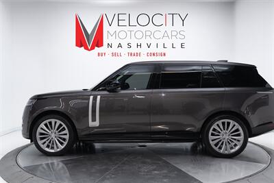 2022 Land Rover Range Rover P530 First Edition LWB   - Photo 9 - Nashville, TN 37217