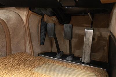 1965 Aston Martin DB5   - Photo 78 - Nashville, TN 37217
