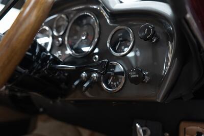 1965 Aston Martin DB5   - Photo 79 - Nashville, TN 37217