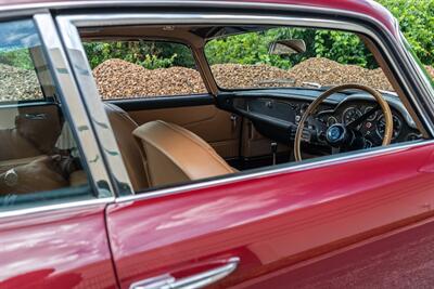 1965 Aston Martin DB5   - Photo 114 - Nashville, TN 37217