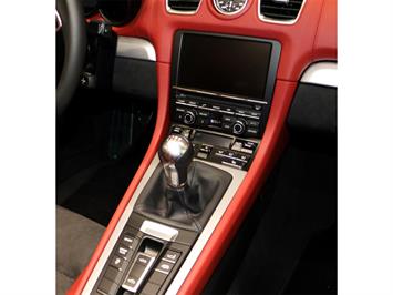 2016 Porsche Boxster Spyder   - Photo 46 - Nashville, TN 37217