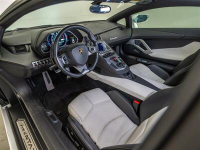 2015 Lamborghini Aventador LP 700-4   - Photo 56 - Nashville, TN 37217