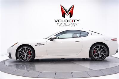 2024 Maserati GranTurismo Modena   - Photo 9 - Nashville, TN 37217