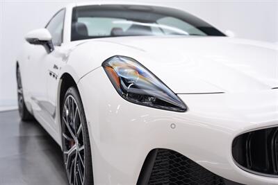 2024 Maserati GranTurismo Modena   - Photo 23 - Nashville, TN 37217