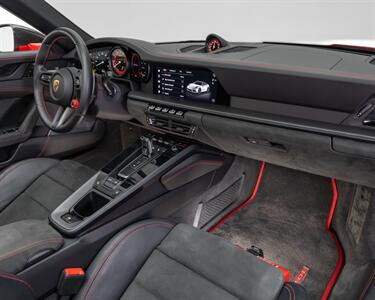 2024 Porsche 911 Targa 4 GTS   - Photo 42 - Nashville, TN 37217