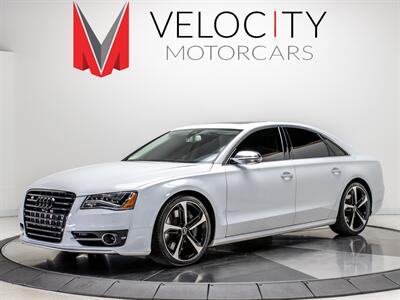 2014 Audi S8 4.0T quattro   - Photo 2 - Nashville, TN 37217