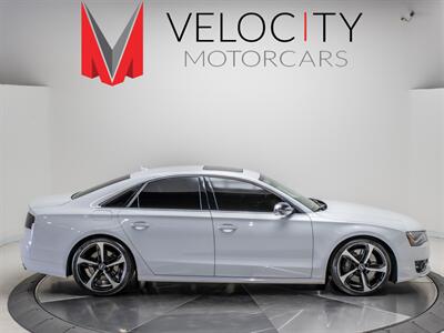 2014 Audi S8 4.0T quattro   - Photo 14 - Nashville, TN 37217