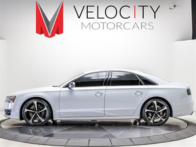 2014 Audi S8 4.0T quattro   - Photo 9 - Nashville, TN 37217