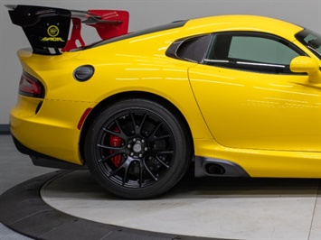 2016 Dodge Viper GTC   - Photo 16 - Nashville, TN 37217