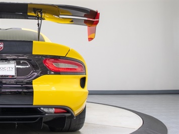 2016 Dodge Viper GTC   - Photo 13 - Nashville, TN 37217