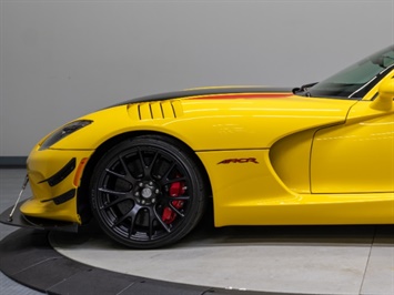 2016 Dodge Viper GTC   - Photo 14 - Nashville, TN 37217