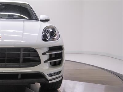 2018 Porsche Macan Turbo   - Photo 24 - Nashville, TN 37217